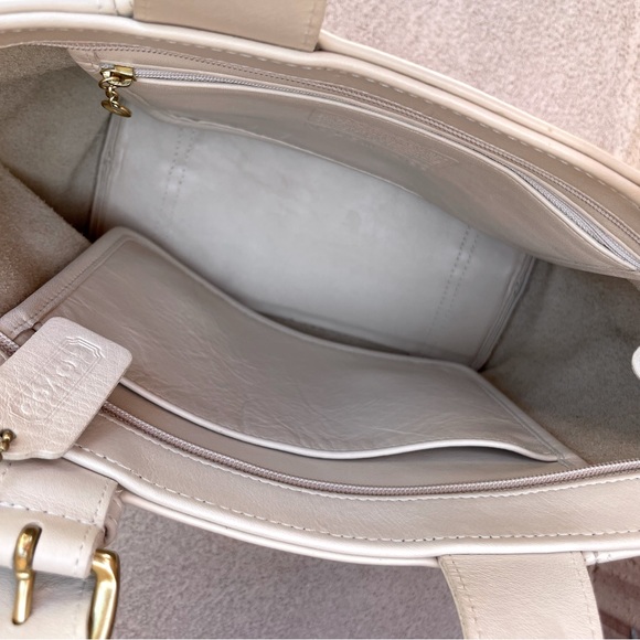 VTG🌻 COACH Waverly Buckle Leather Tote Bag with Zip Wristlet in Ivory/Sunflower - Picture 12 of 16
